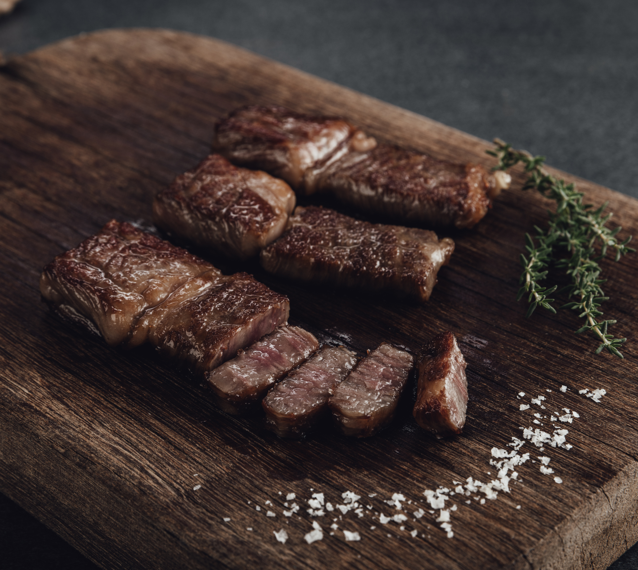 Miyazaki Wagyu | Strepen Niku Tori A5 (BMS 9-12)